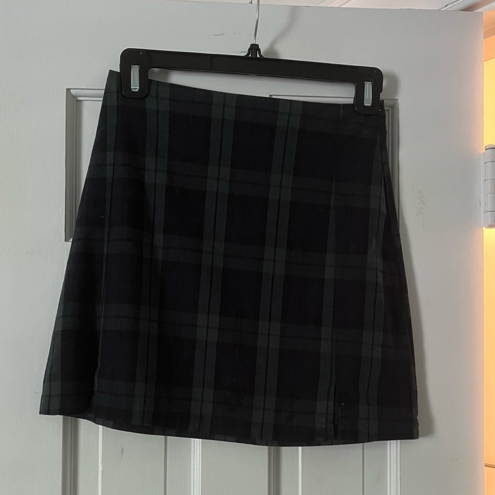 Brandy Melville Navy and Dark Green Skirt